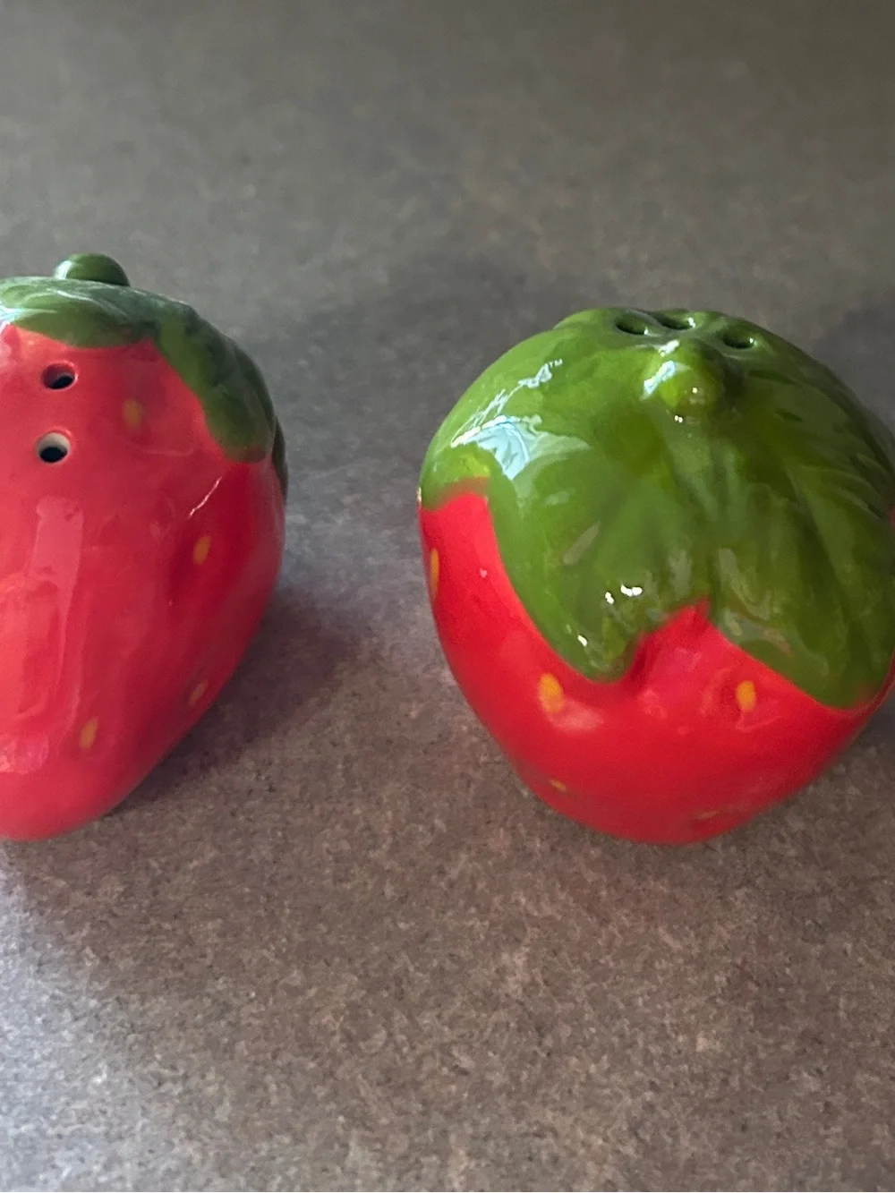 Ceramic Strawberry Salt & Pepper Shaker Set - Red and Green